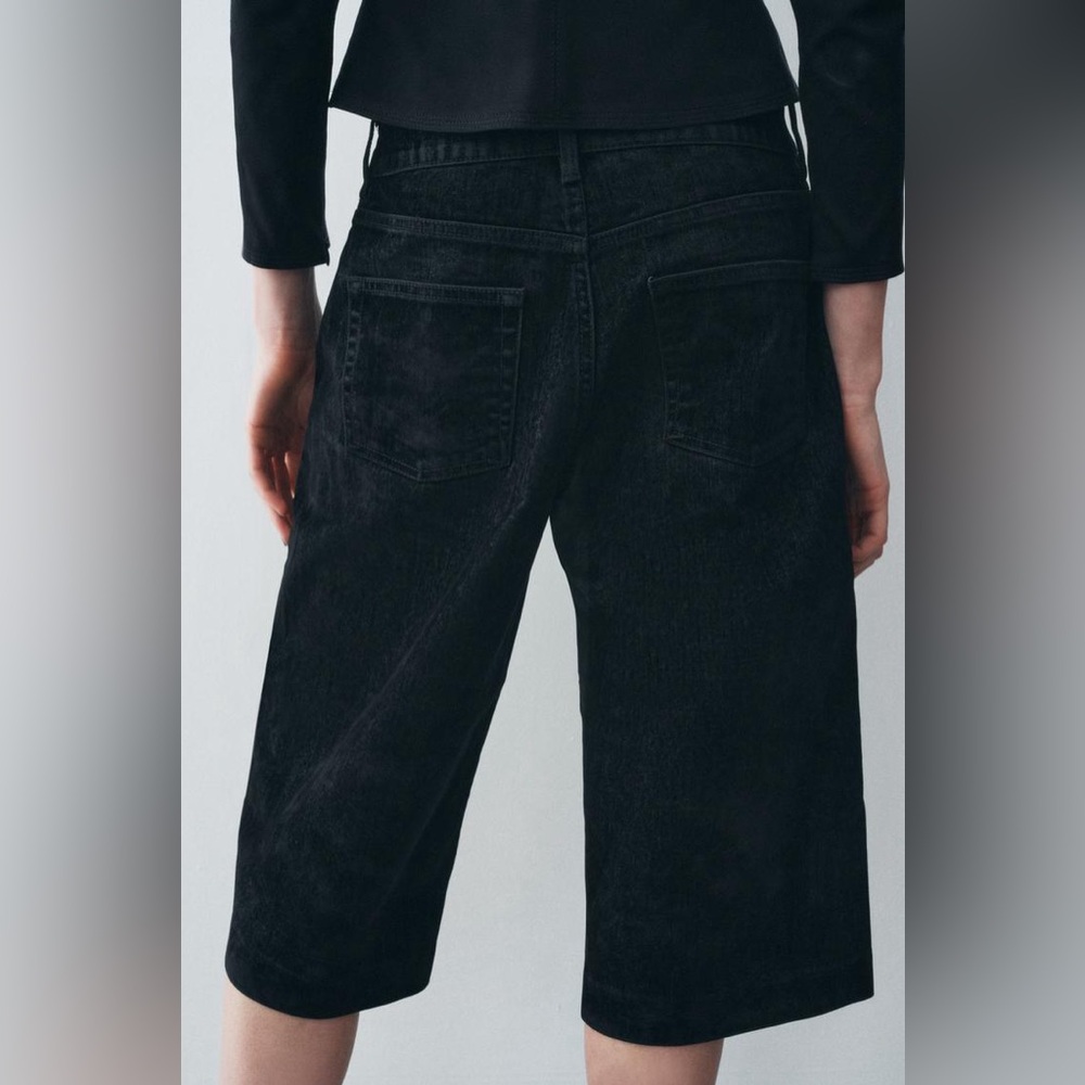 NWT Zara Woman Collection The Mid Rise Bermuda in Flock - Picture 3 of 13